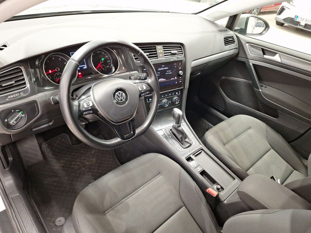 Volkswagen Golf 2019 Harmaa