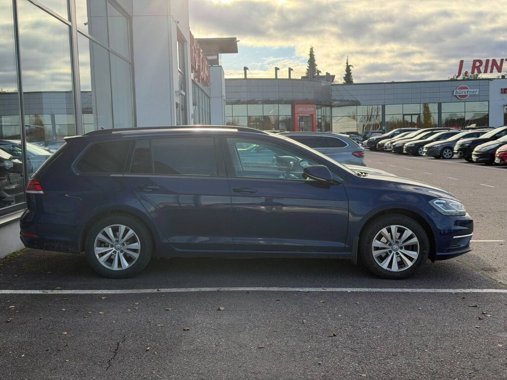Volkswagen Golf 2019 Sininen