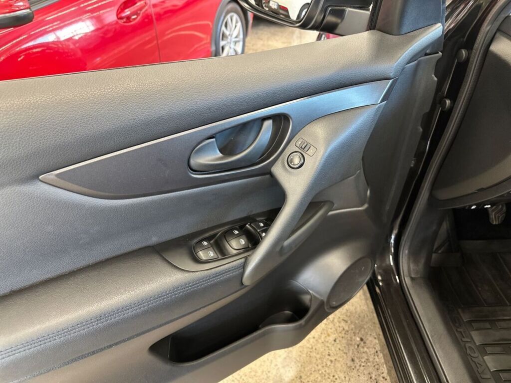 Nissan Qashqai 2019 Musta