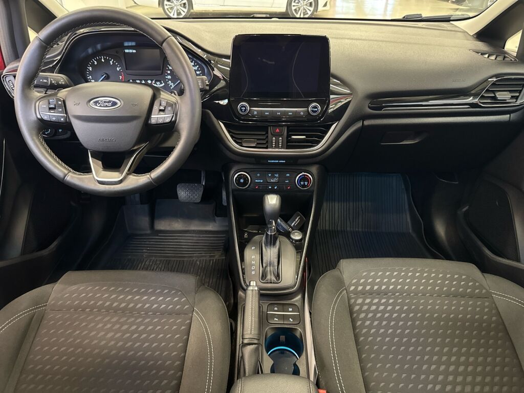 Ford Fiesta 2018 Punainen