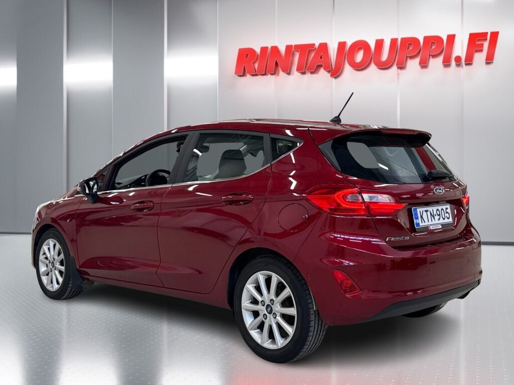 Ford Fiesta 2018 Punainen