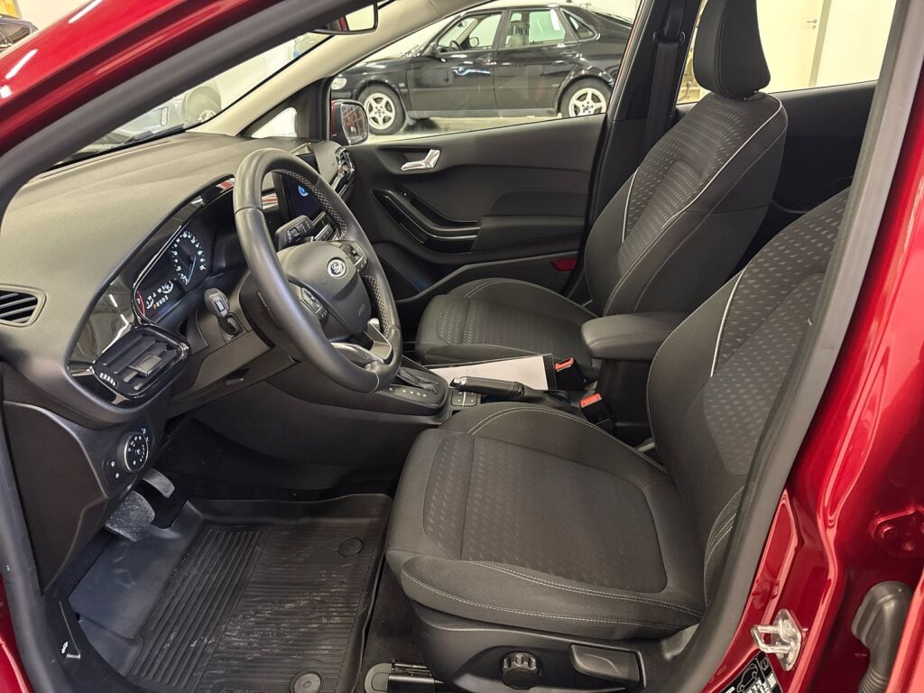 Ford Fiesta 2018 Punainen