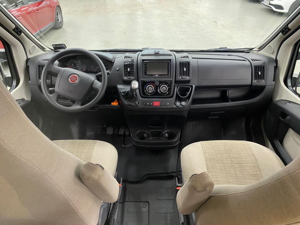 Pössl SUMMIT 640 2019 Vihreä