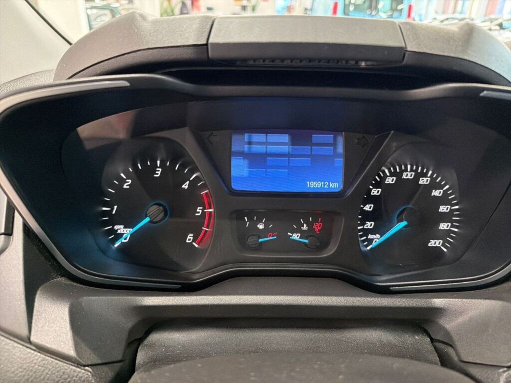 Ford Tourneo Custom 2017, bild 4/24