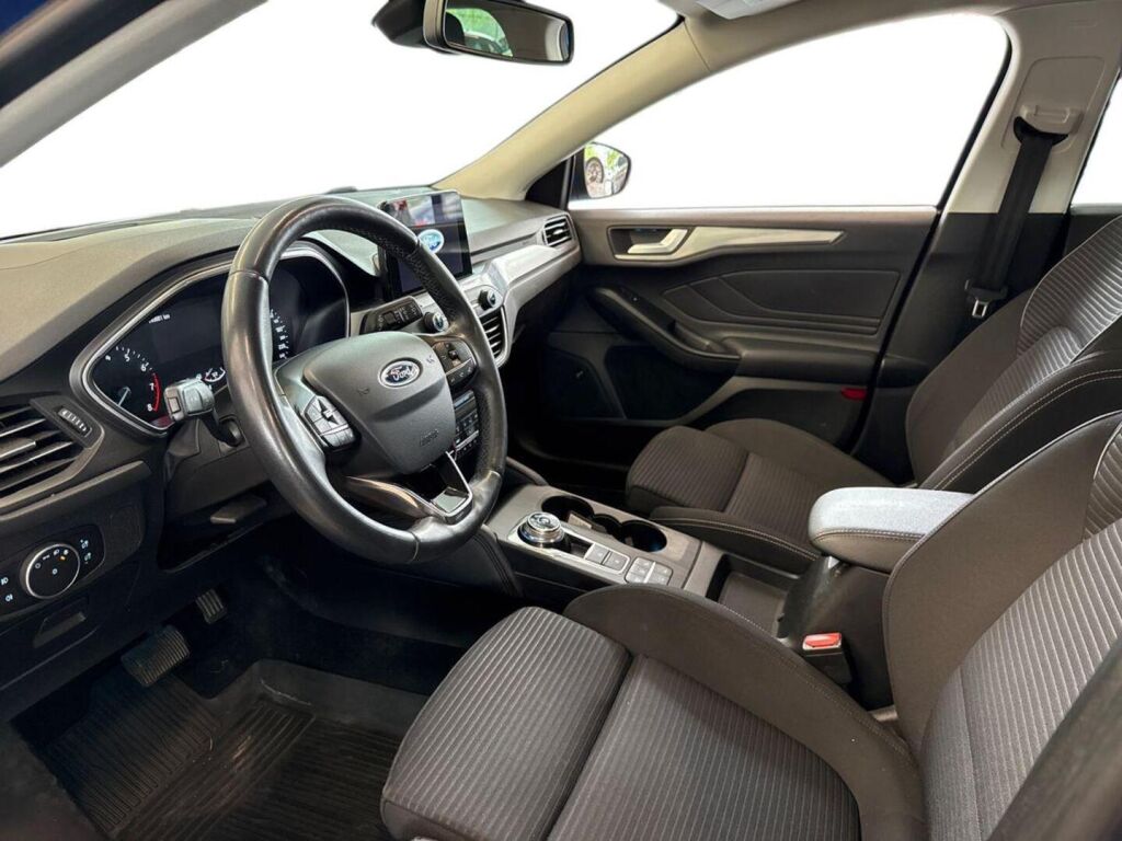 Ford Focus 2019 Sininen