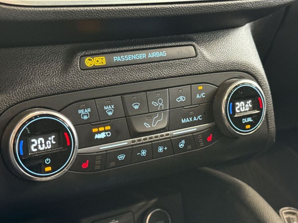 Ford Focus 2019 Sininen