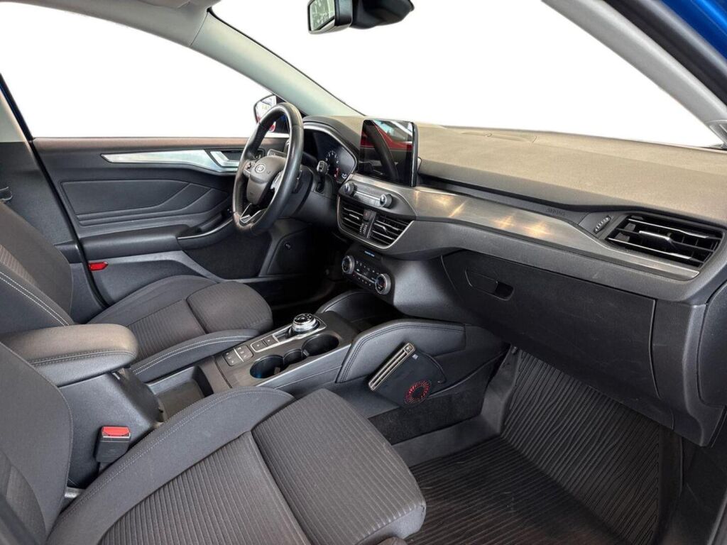 Ford Focus 2019 Sininen