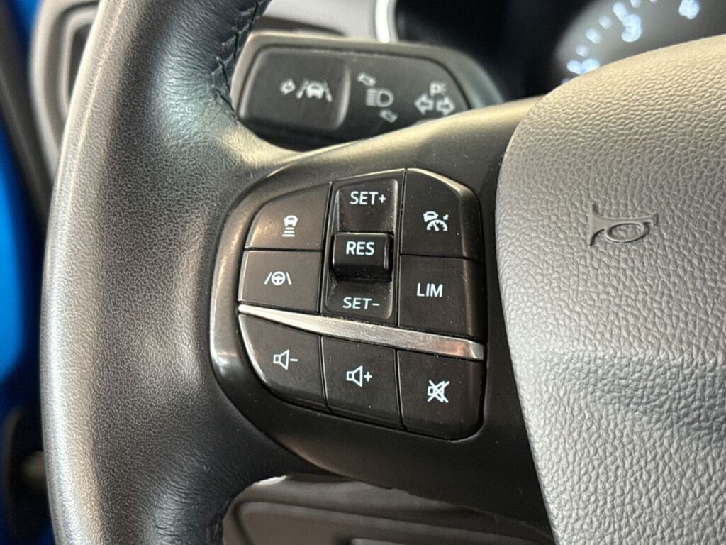 Ford Focus 2019 Sininen