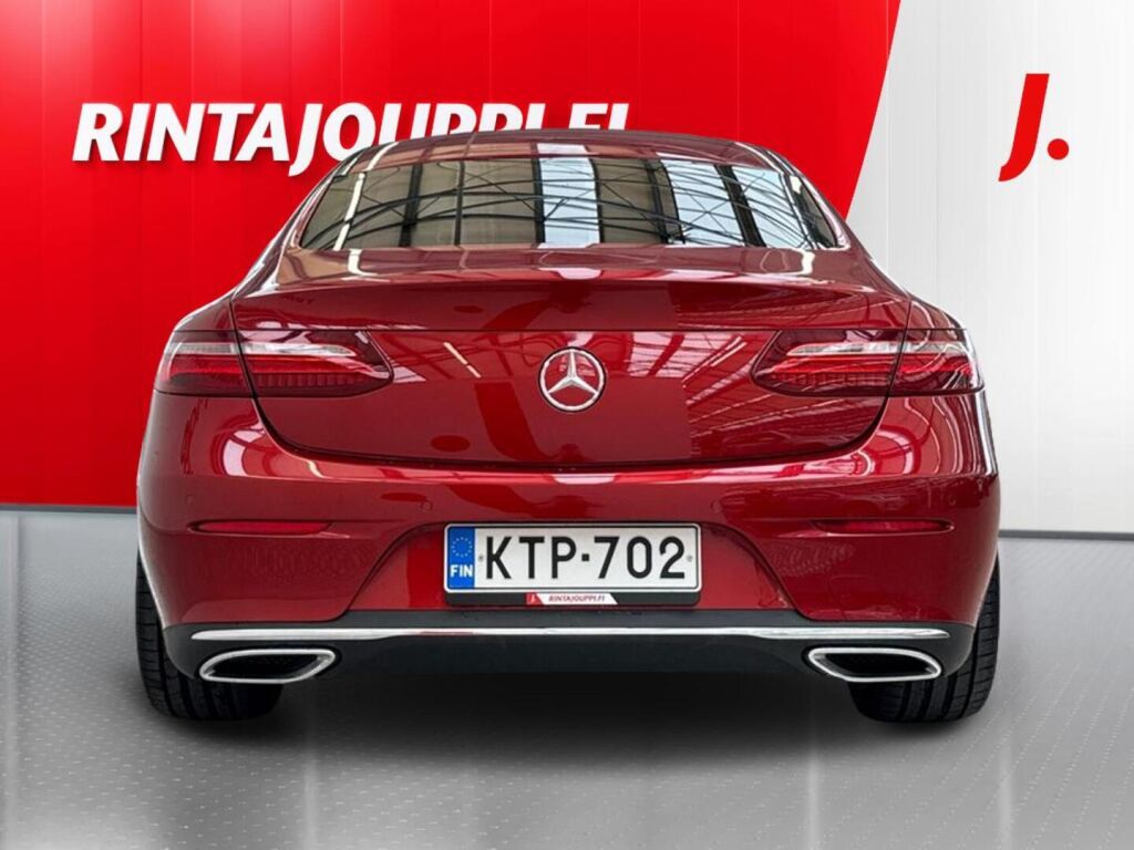Mercedes-Benz E 2017 Punainen