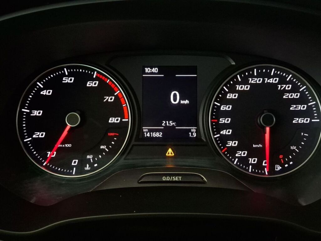 Seat Leon 2019 Violetti