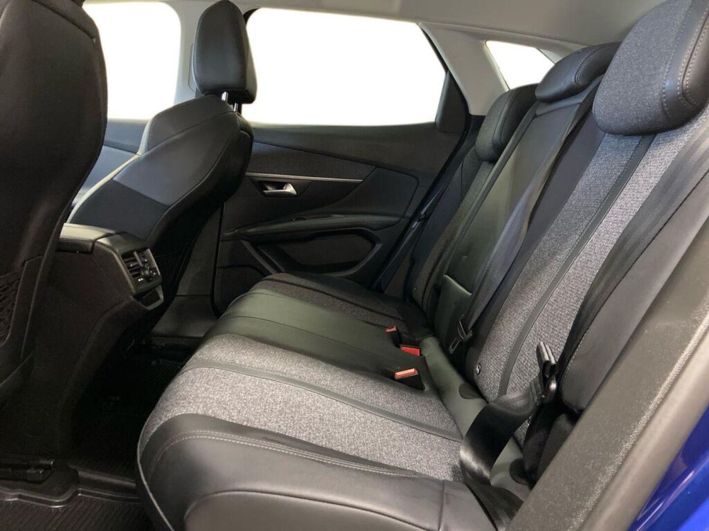 Peugeot 3008 2019 Sininen