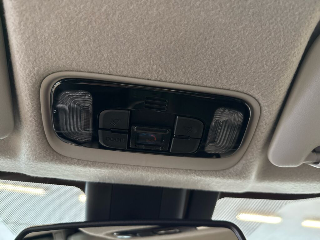 Mazda Mazda2 2022 Punainen