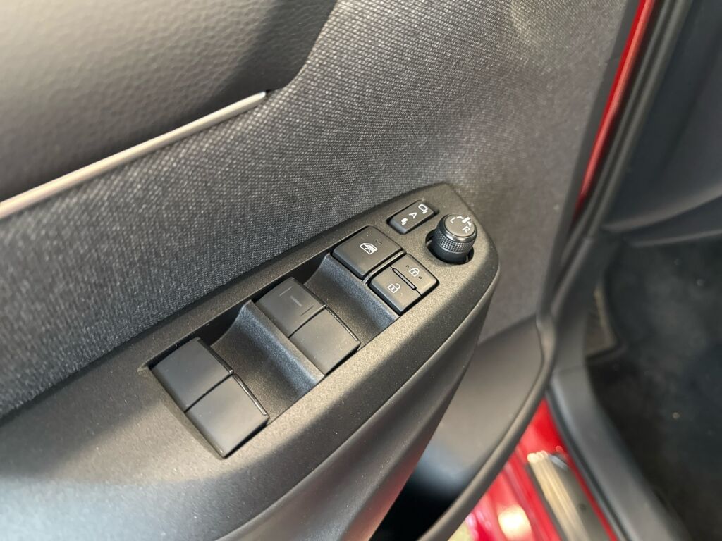 Mazda Mazda2 2022 Punainen