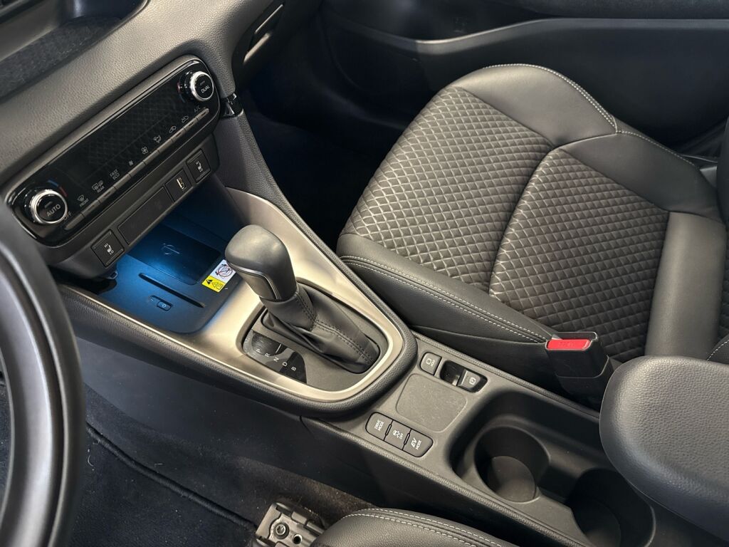 Mazda Mazda2 2022 Punainen