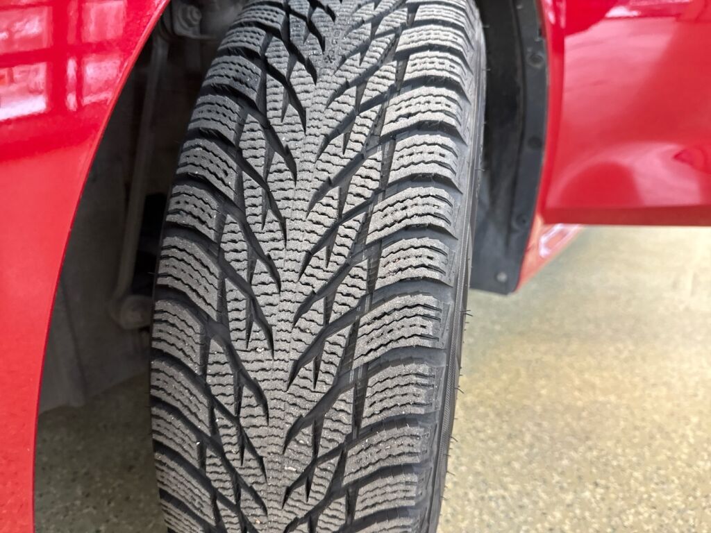 Mazda Mazda2 2022 Punainen