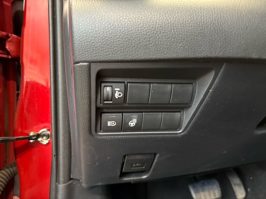 Mazda Mazda2 2022 Punainen