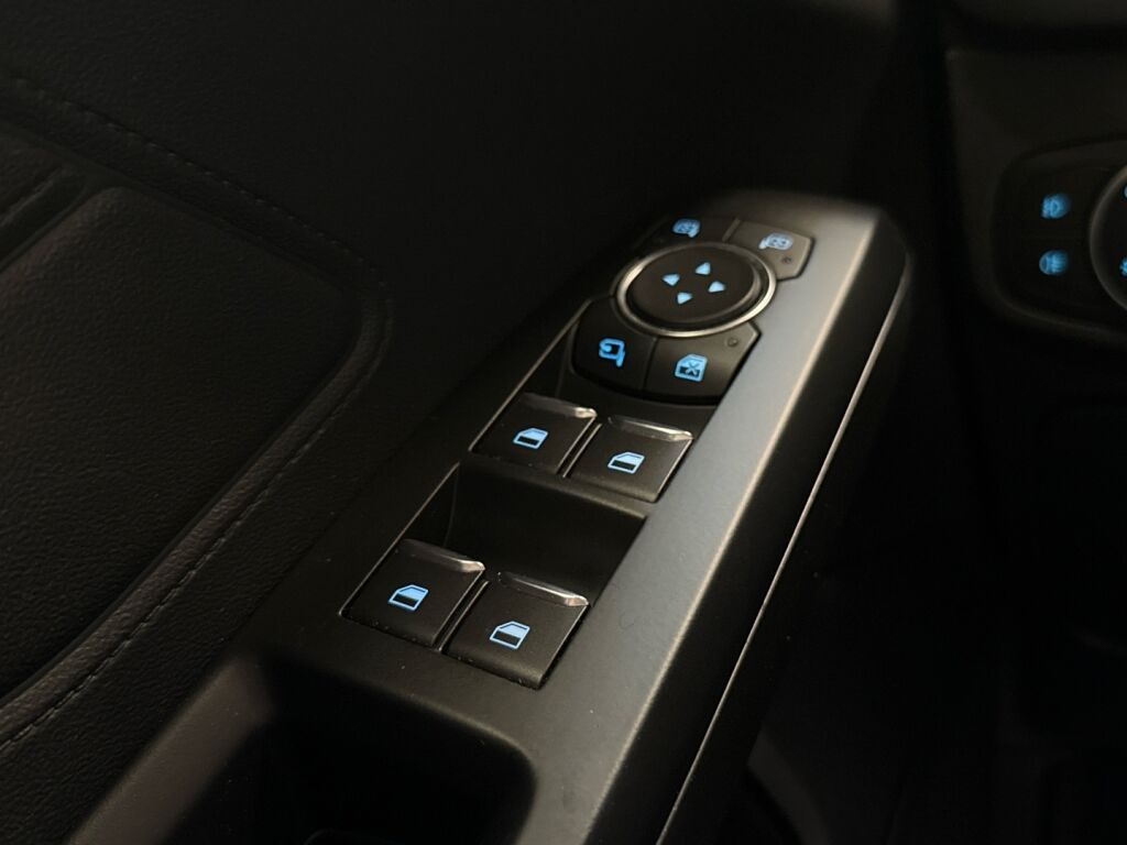 Ford Focus 2019 Punainen