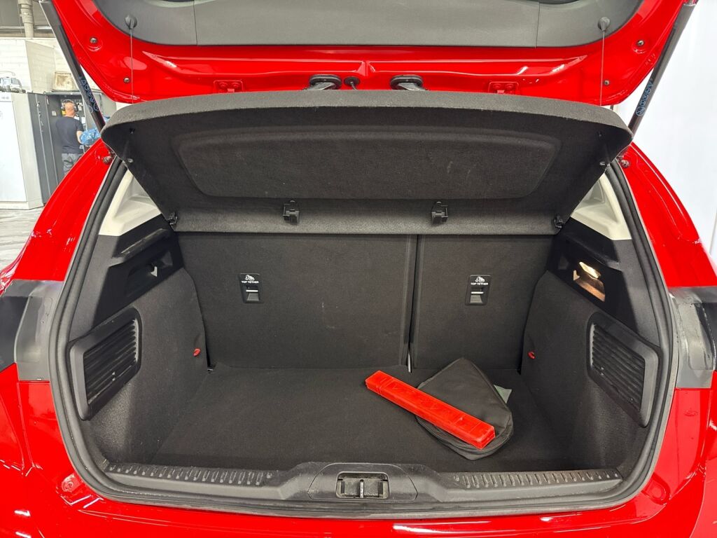 Ford Focus 2019 Punainen