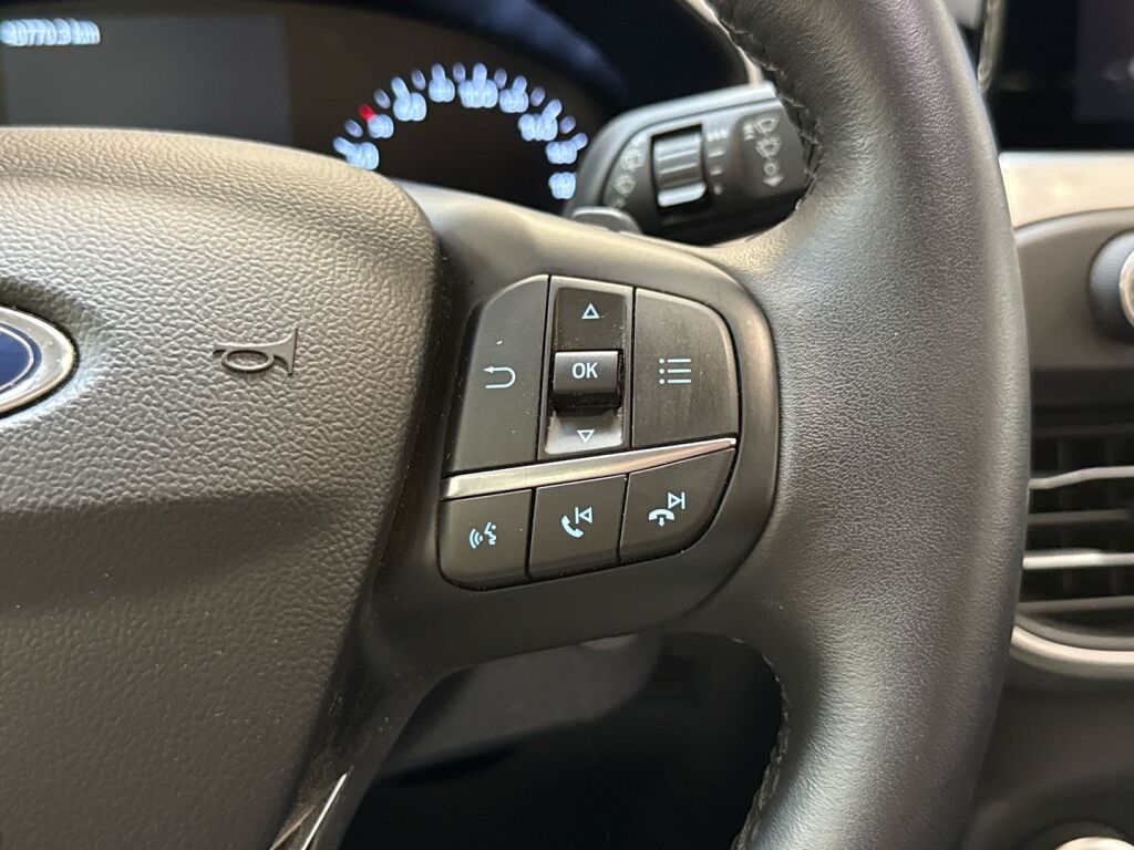 Ford Focus 2019 Punainen