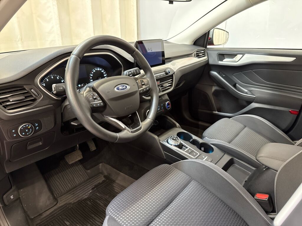 Ford Focus 2019 Punainen