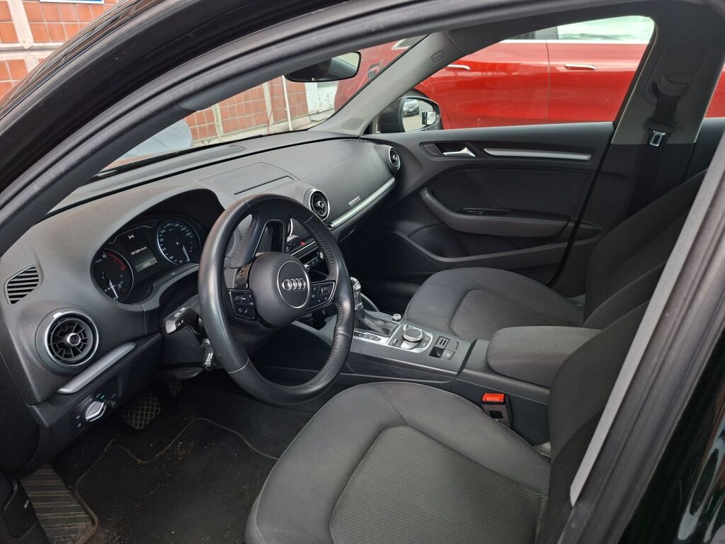 Audi A3 2020 Musta