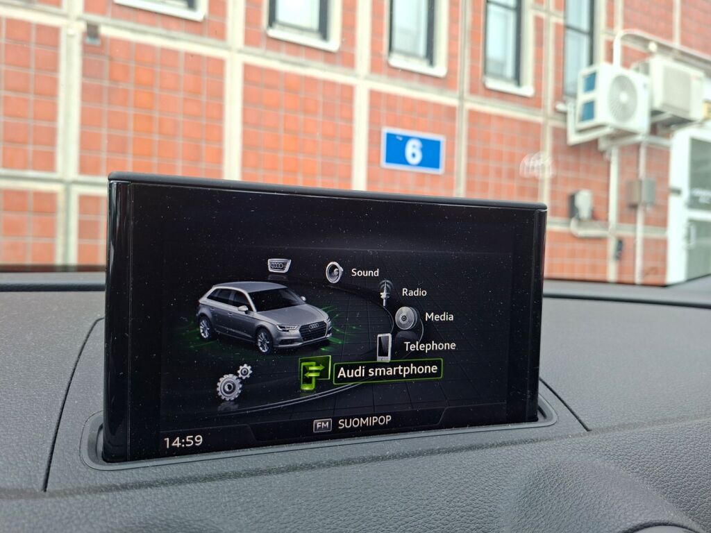Audi A3 2020 Musta