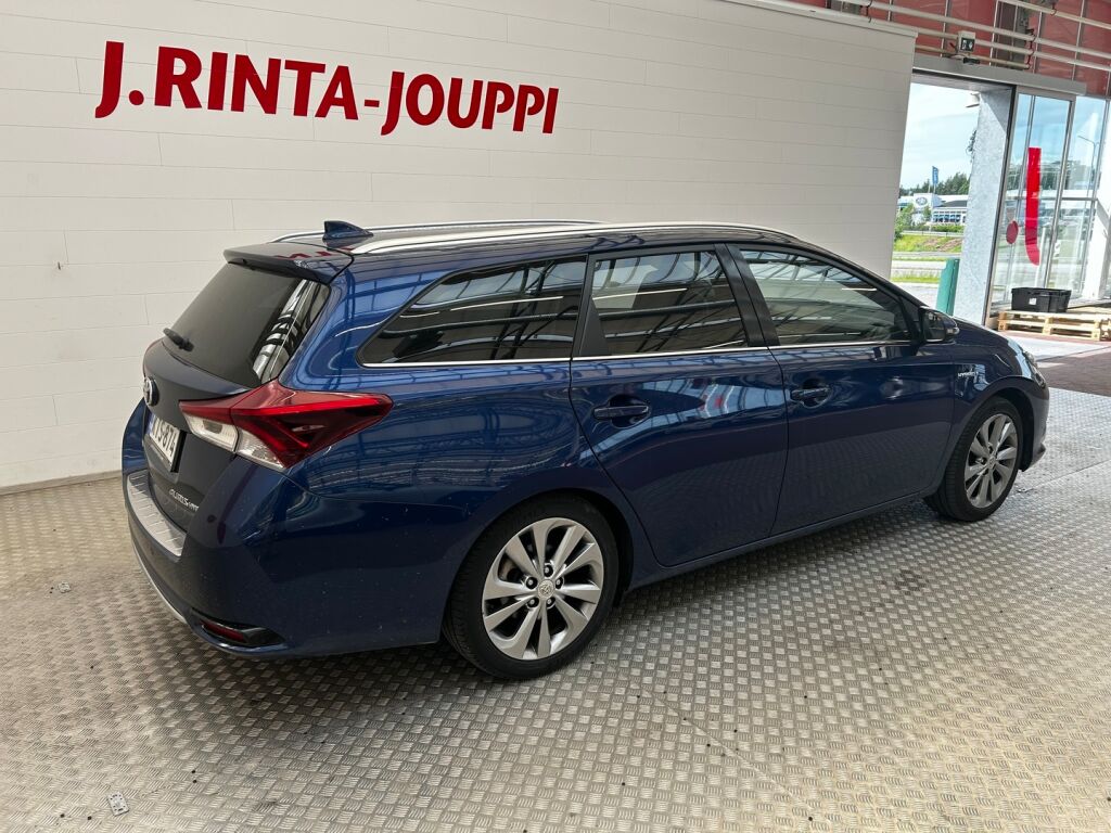 Toyota Auris 2015 Sininen
