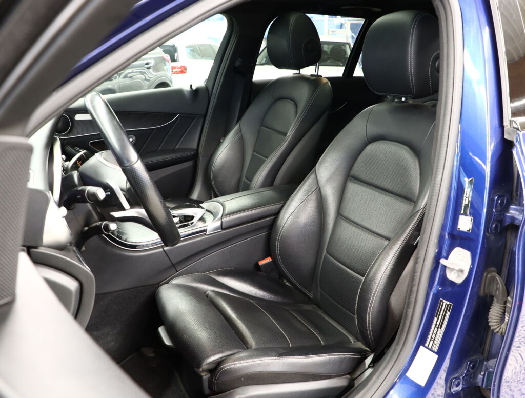 Mercedes-Benz C 2017 Sininen