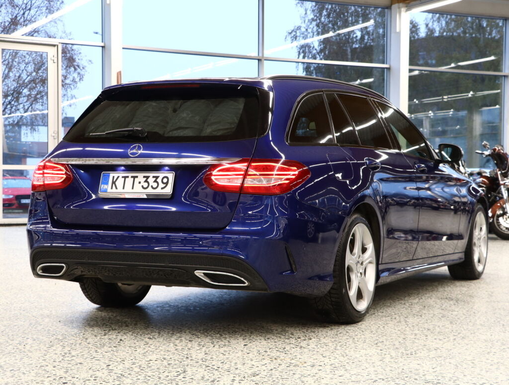Mercedes-Benz C 2017 Sininen