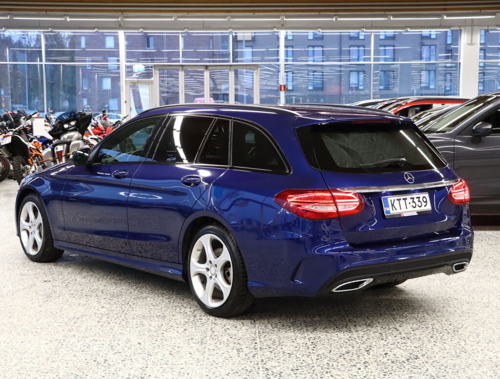 Mercedes-Benz C 2017 Sininen