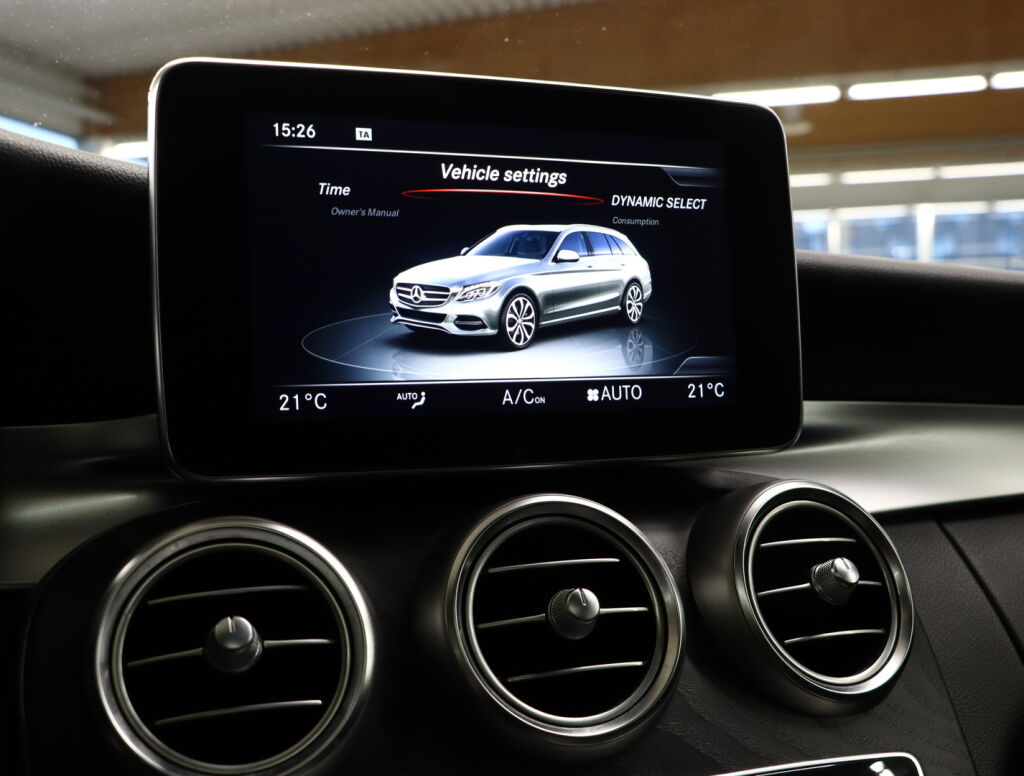 Mercedes-Benz C 2017 Sininen