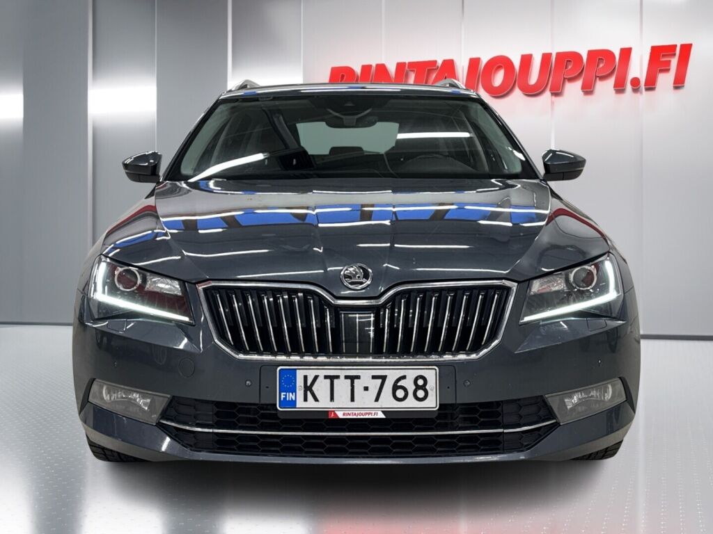 Skoda Superb 2015 Harmaa