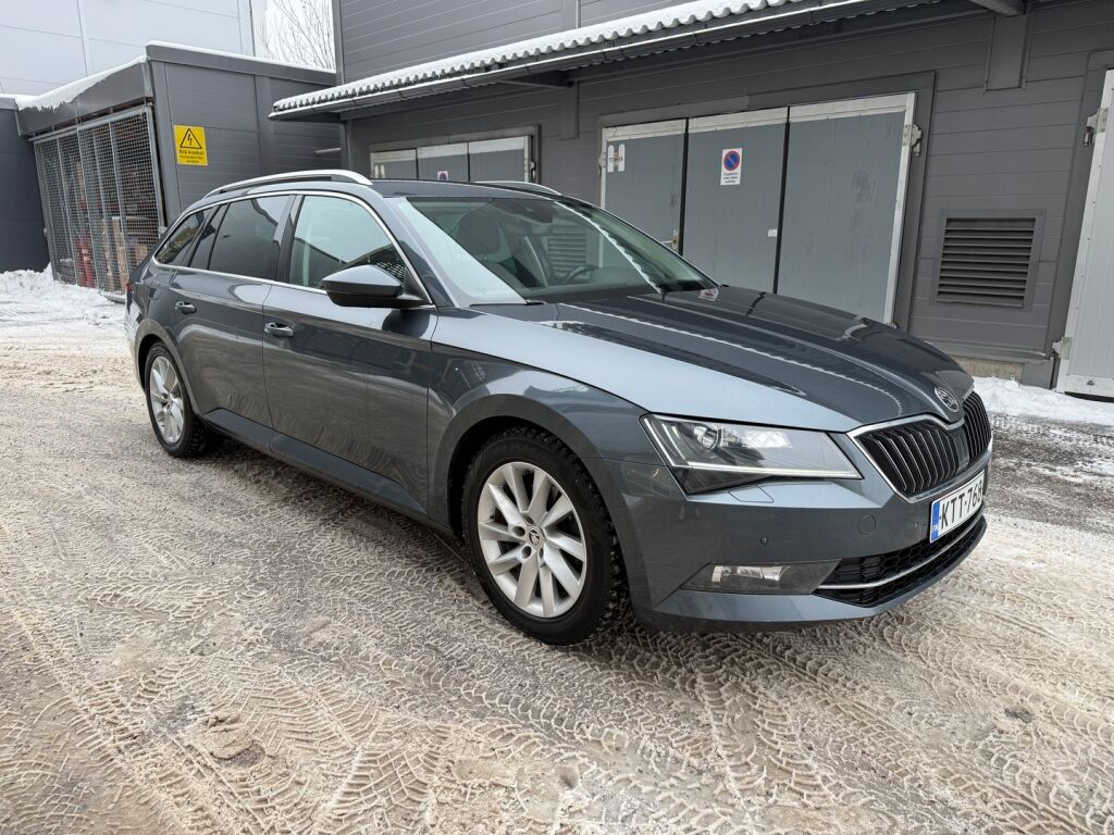 Skoda Superb 2015 Harmaa