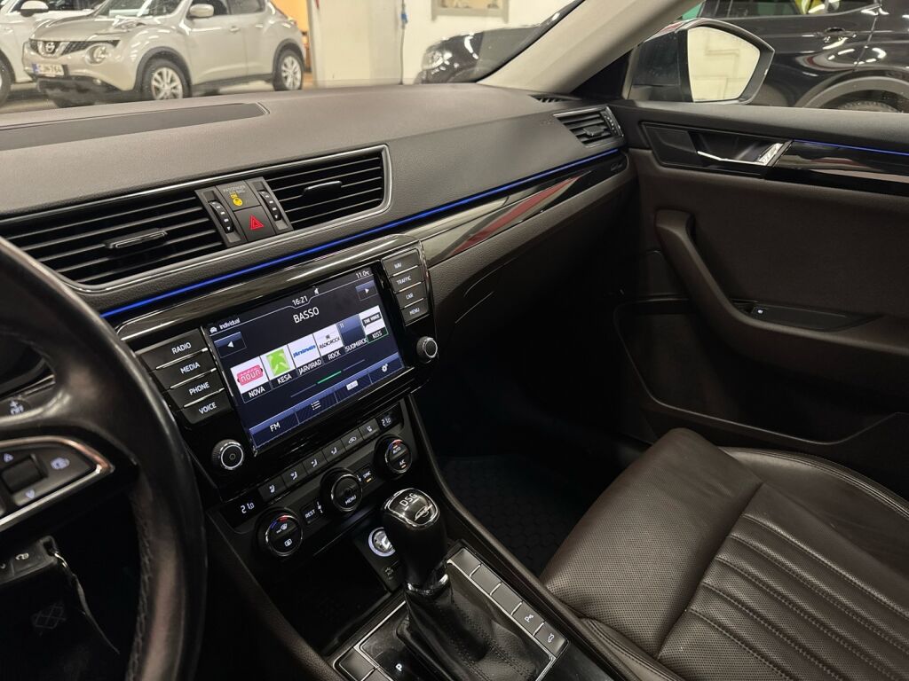 Skoda Superb 2015 Harmaa