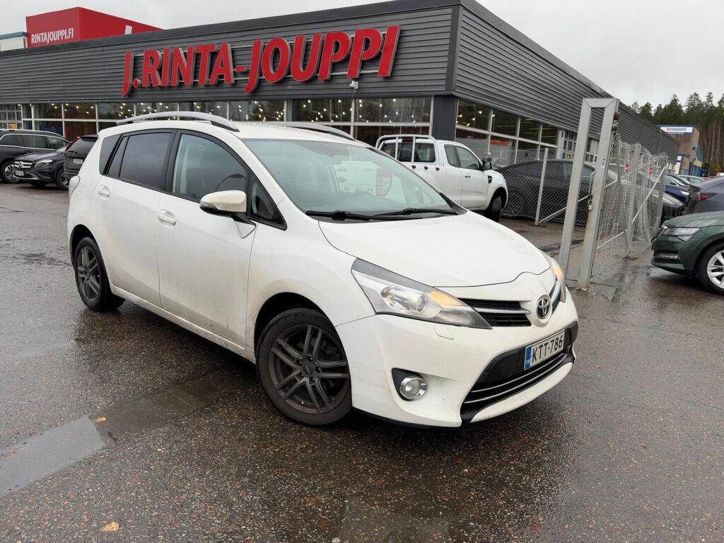 Toyota Verso 2016 Valkoinen