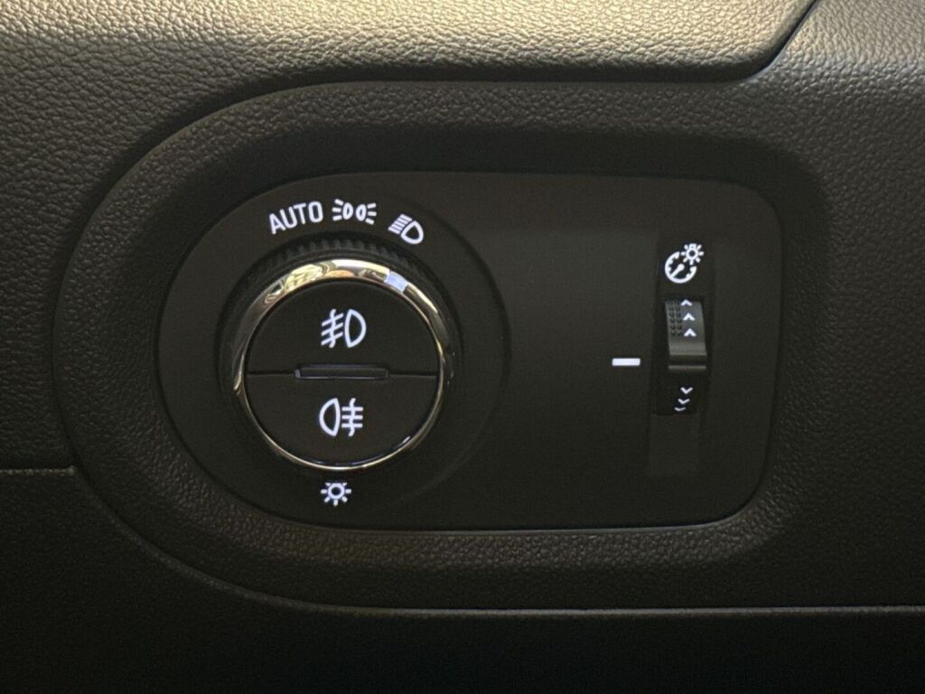 Opel Grandland X 2020 Valkoinen