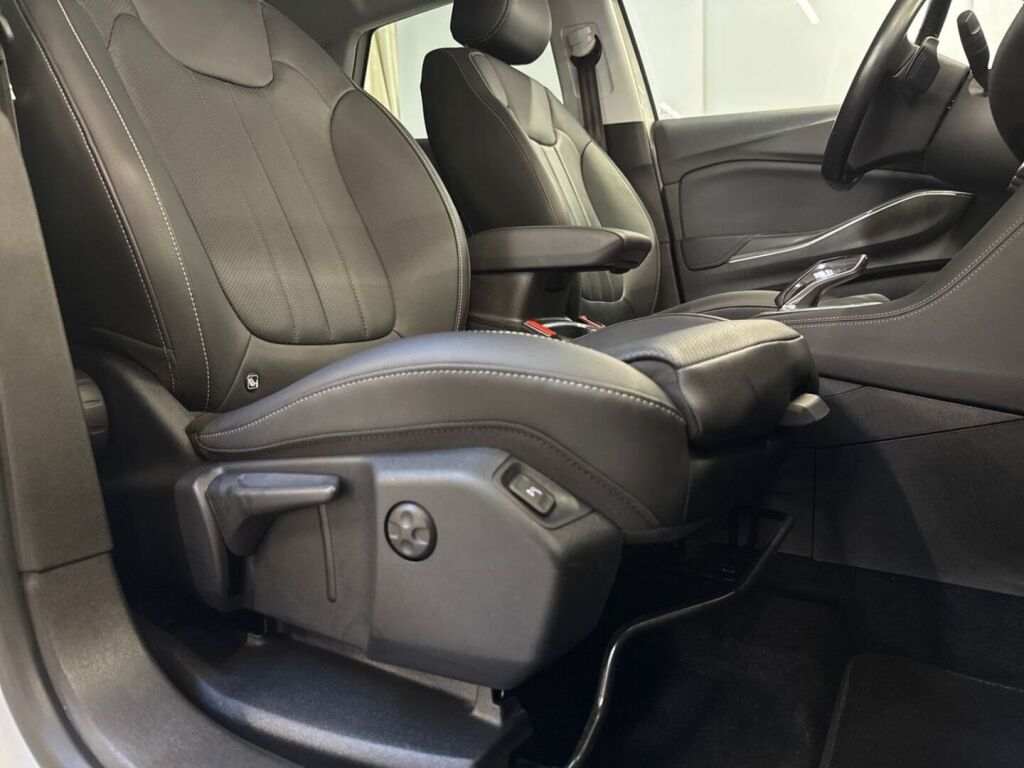 Opel Grandland X 2020 Valkoinen