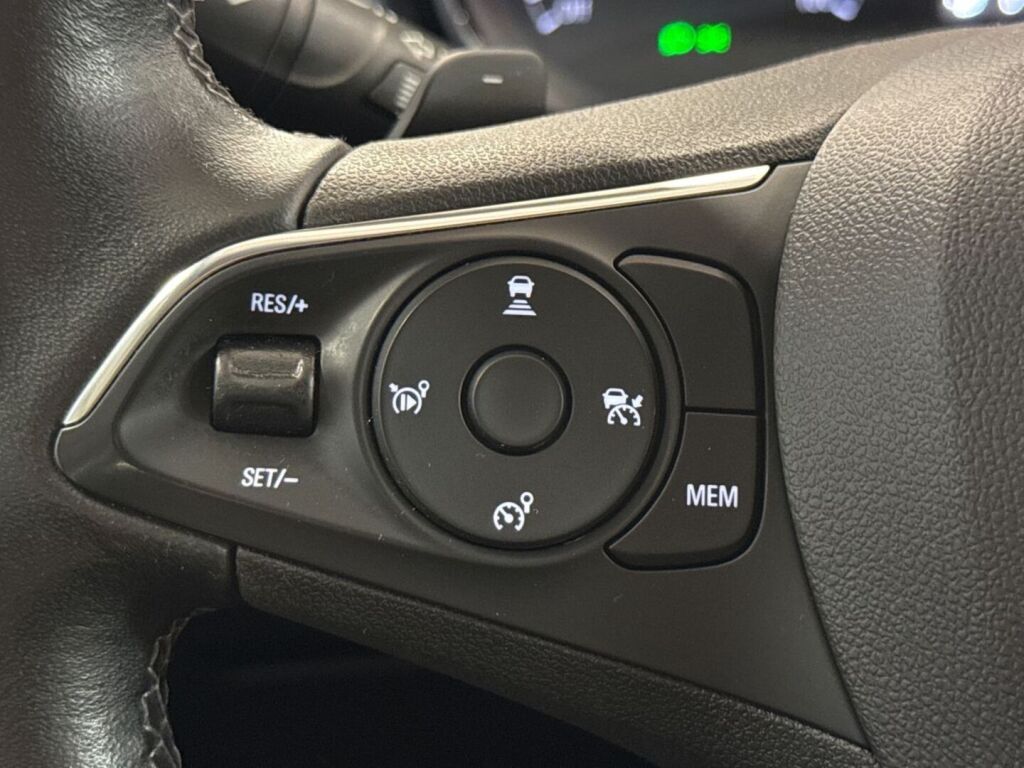 Opel Grandland X 2020 Valkoinen