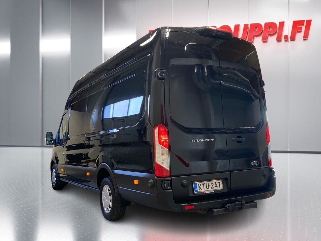 Ford Transit 2021 Musta