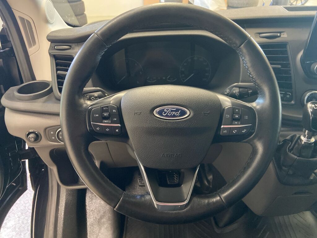 Ford Transit 2021 Musta