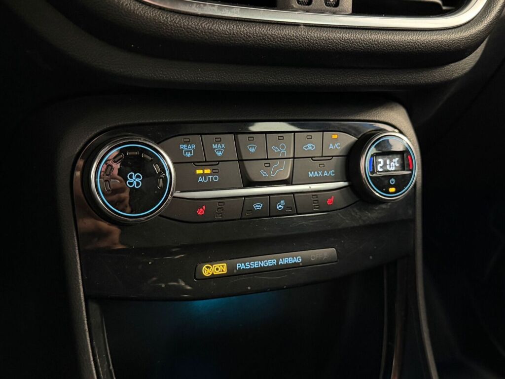 Ford Puma 2020 Sininen