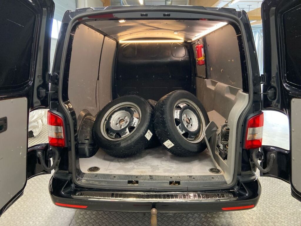 Volkswagen Transporter 2015 Musta