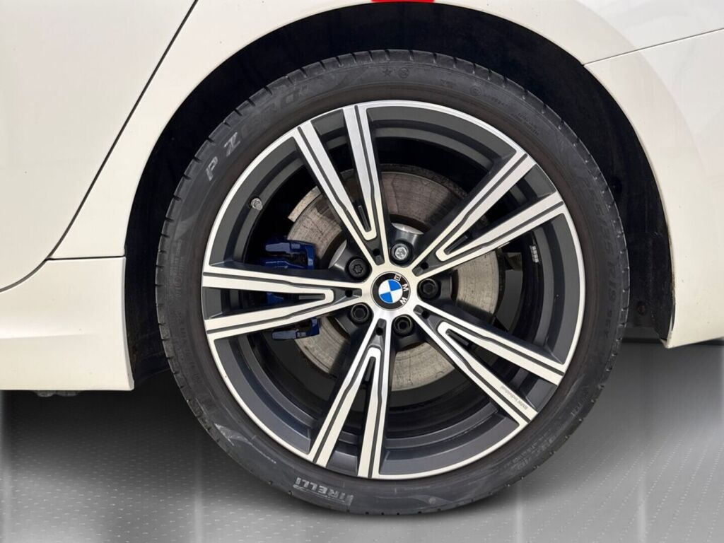 BMW 330 2020 Valkoinen