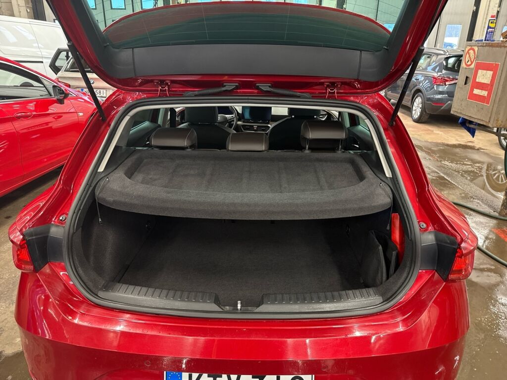 Seat Leon 2021 Punainen