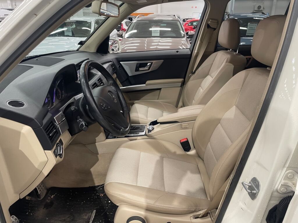 Mercedes-Benz GLK 2010 Valkoinen