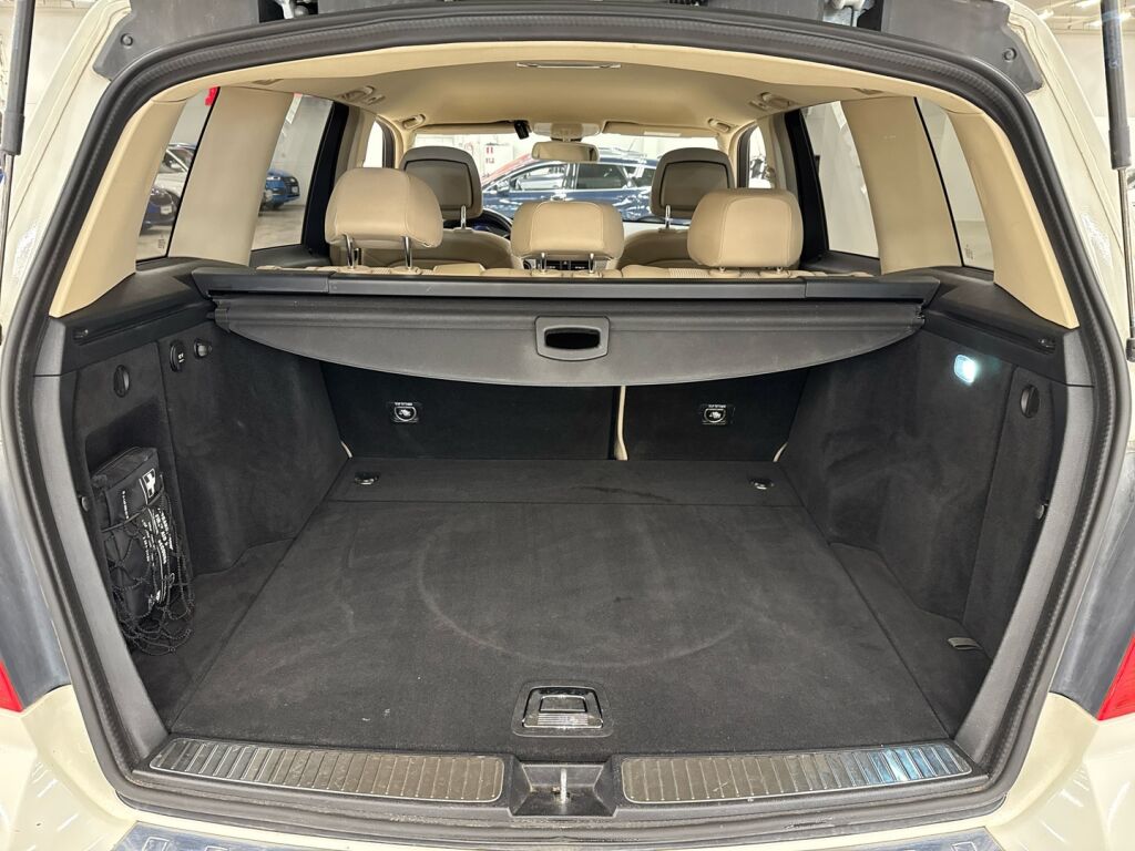 Mercedes-Benz GLK 2010 Valkoinen