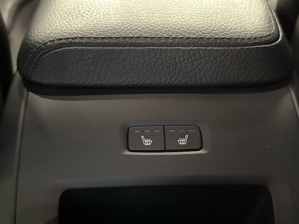 Volvo XC60 2018 Valkoinen