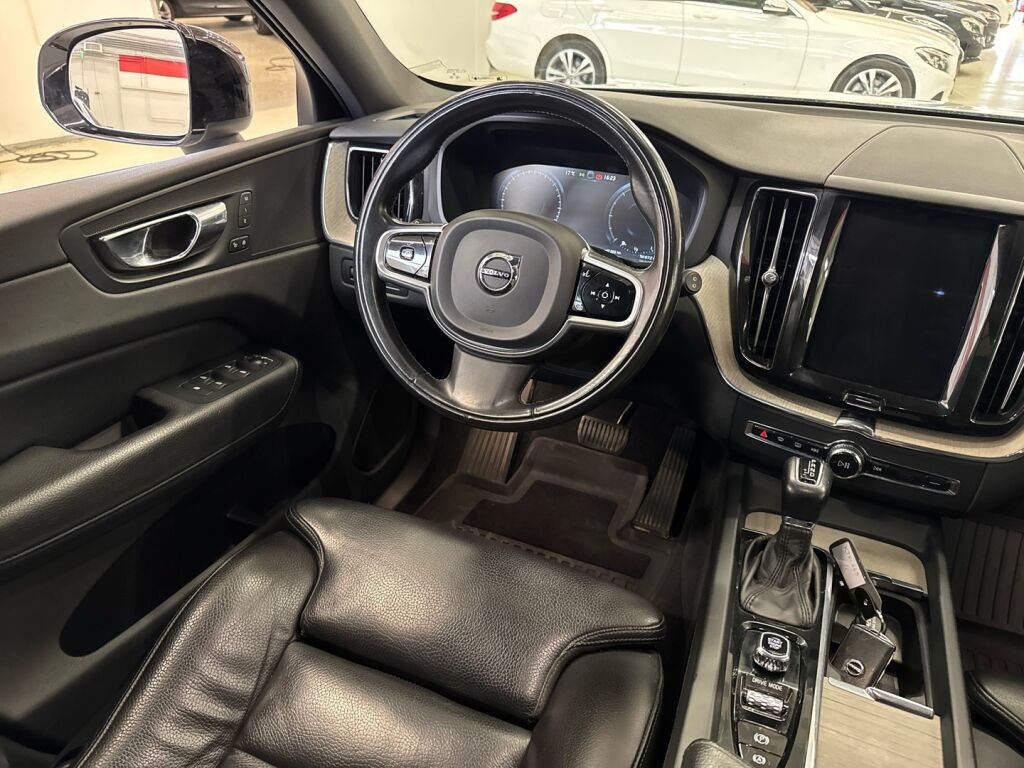 Volvo XC60 2018 Valkoinen