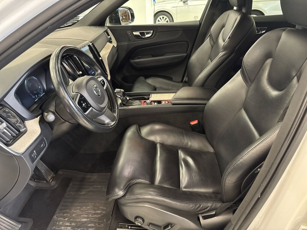 Volvo XC60 2018 Valkoinen