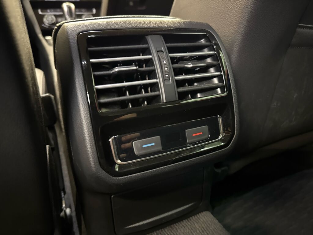 Volkswagen Passat 2017 Sininen